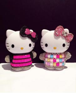 Cute Rhinestones HelloKitty 12,000mAh Small Portable Charger Power Bank For Cell Phone